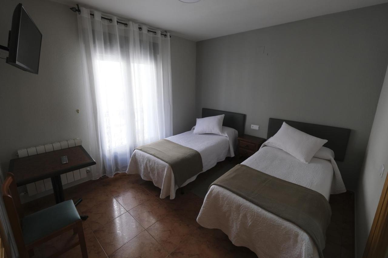 Hostal Restaurante Goya Piedrahita  Luaran gambar